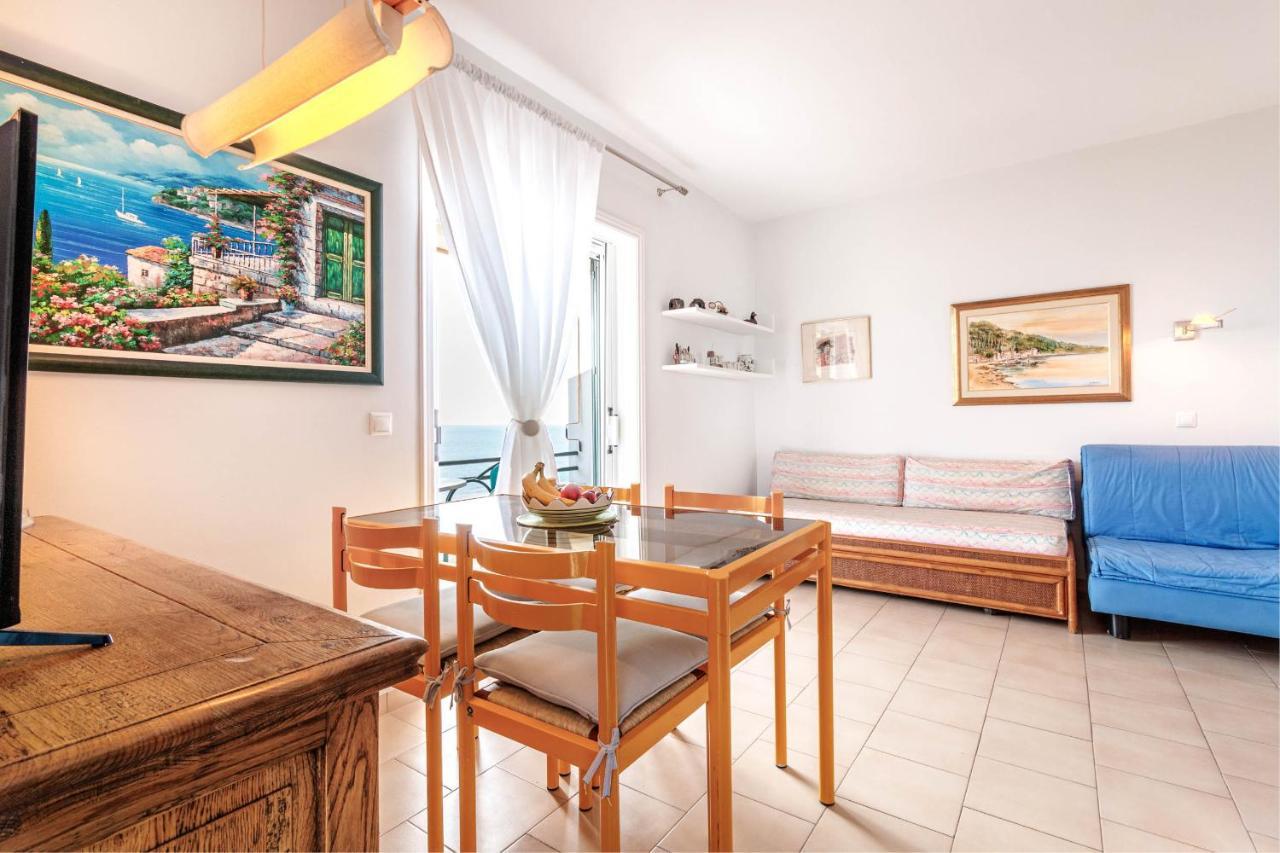 Glyfada New Era Home 107 Menigos Resort Apartments Buitenkant foto